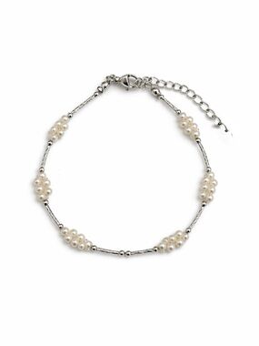 Dainty Pearl Cluster Silver Bracelet